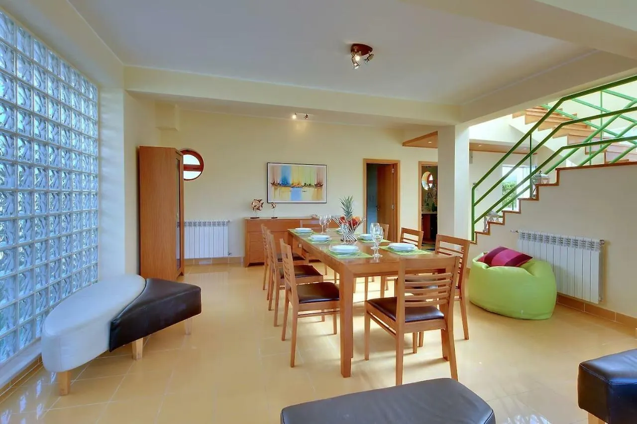 Vila Marina -Bbq, Pool & Garden- By Seareen Albufeira